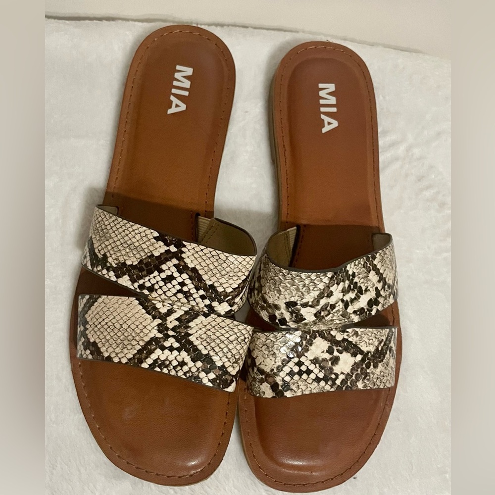 MIA snakeskin pattern sandals